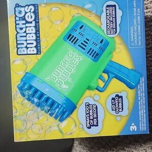 Bunch'a Bubbles Blaster - Ages 3+
